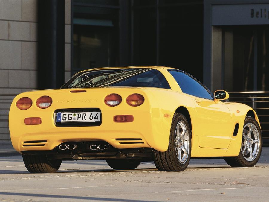 Chevrolet Corvette Coupe 1997 года  (EU) (фото 12 из 22)